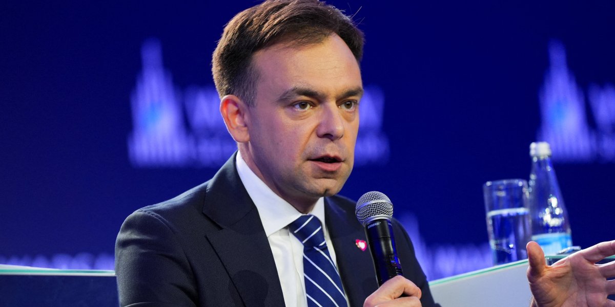 Domański w BBC: zamrożone rosyjskie aktywa powinny wesprzeć Ukrainę