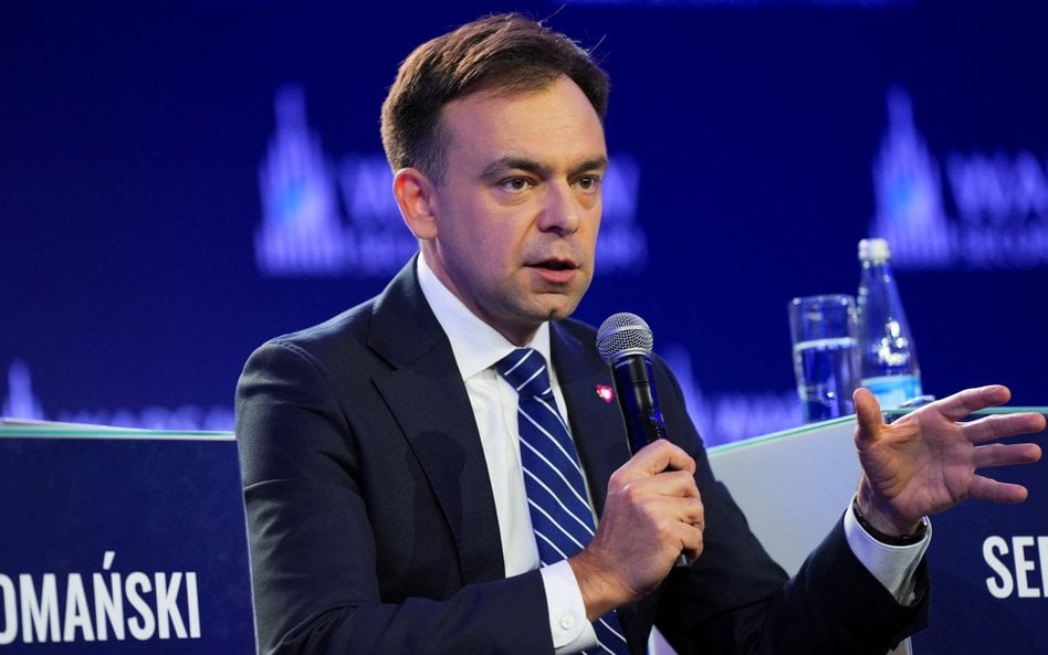 Domański naciska na Brukselę. Rosyjskie miliardy mają pomóc Ukrainie