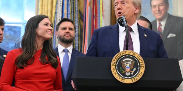 Donald Trump ubiega się o utrzymanie ceł przez Sąd Najwyższy. Prosi o „szybką decyzję”
