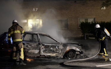 W Szwecji znów płoną samochody