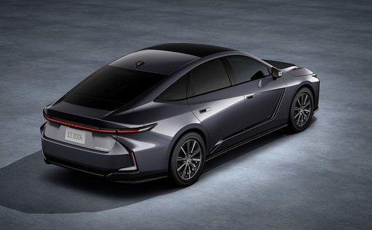 Nowy Lexus ES