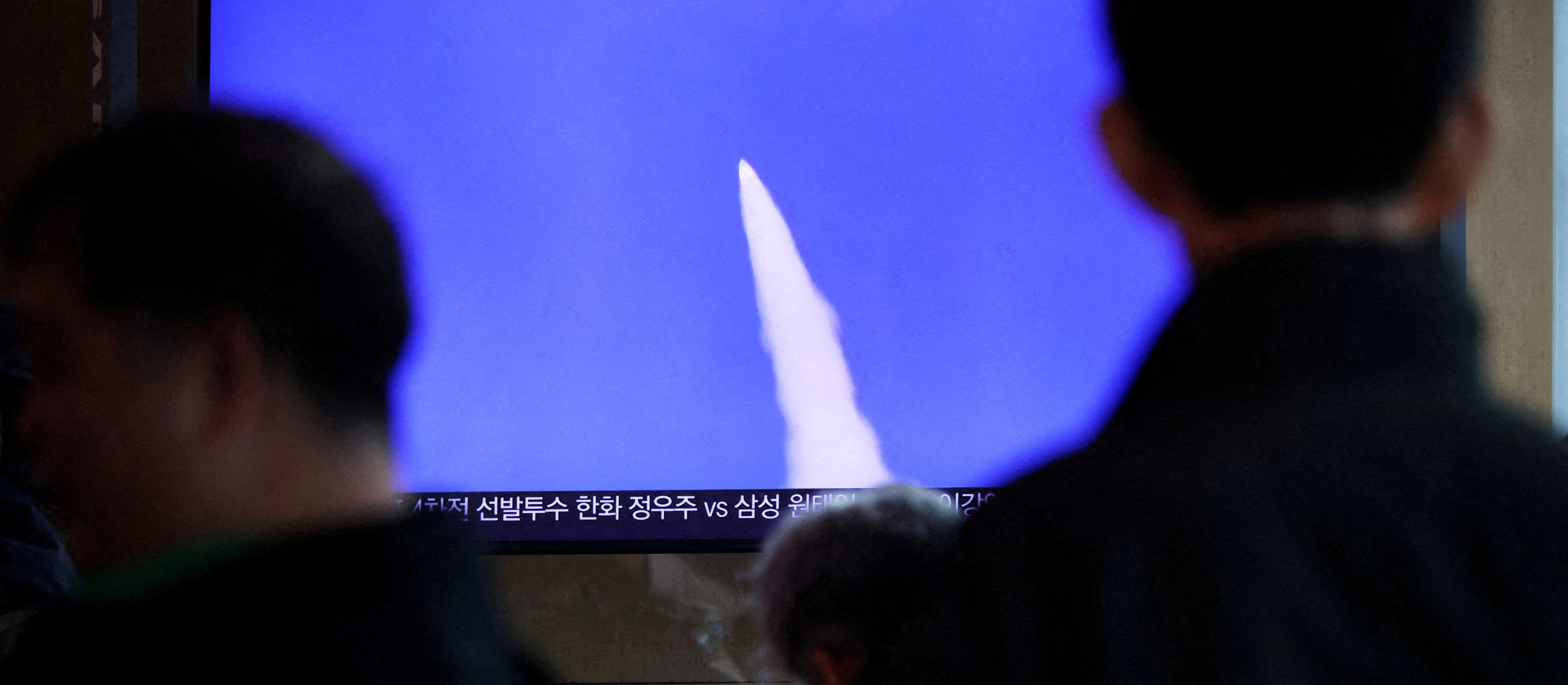 Pierwsza od maja próba rakietowa Korei Północnej. Poprzedza wizytę Donalda Trumpa