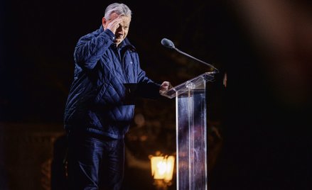 Czy eurosceptyczna prawica w Polsce i innych krajach żegna się nie tylko z Viktorem Orbánem, ale też