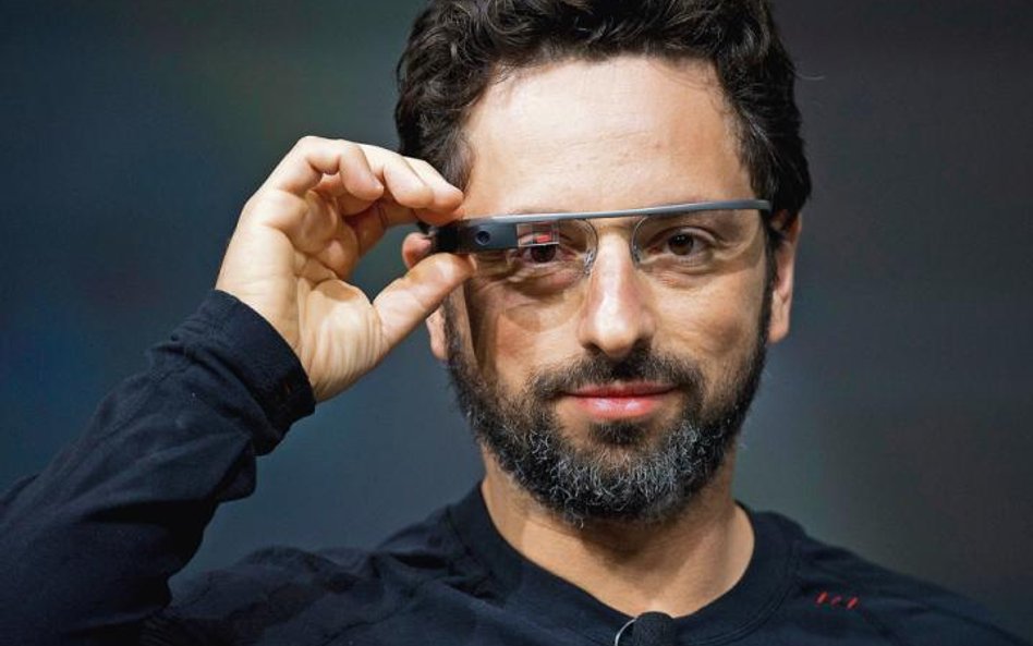 Sergey Brin, jeden z założycieli koncernu Google, wyemigrował do USA wraz z rodziną pod koniec lat 7