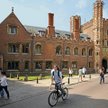 Miliarder przekazał 100 mln funtów Uniwersytetowi w Cambridge