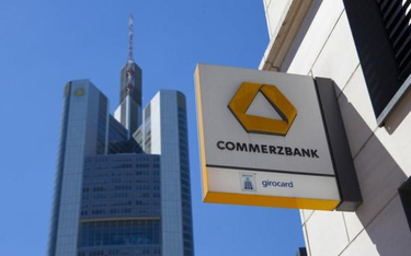 Większe zwolnienia w Commerzbanku