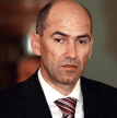 Premier Janez Jansa próbuje łatać słoweński budżet obciążony coraz większymi kosztami pomocy dla ban