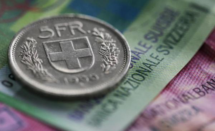Analitycy porównywarki Comperia.pl policzyli, że dla kredytu zaciągniętego we frankach latem 2008 r.