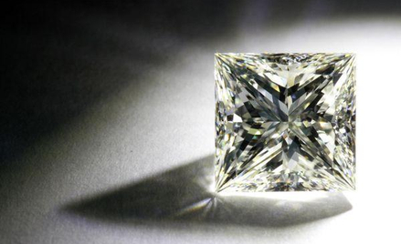 Z prochu powstałeś w diament się obrócisz