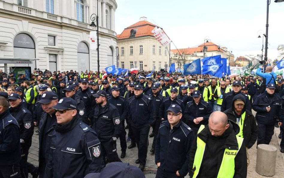 Wielu policjantów ma wrażenie, że protest był za drogi