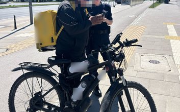 Policjanci przeprowadzili kontrole użytkowników rowerów z napędem elektrycznym