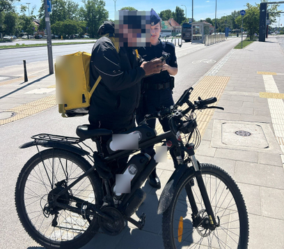 Policjanci przeprowadzili kontrole użytkowników rowerów z napędem elektrycznym