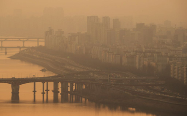 W Polsce coraz więcej wydajemy na walkę ze smogiem - ale Seul ma jeszcze większy kłopot