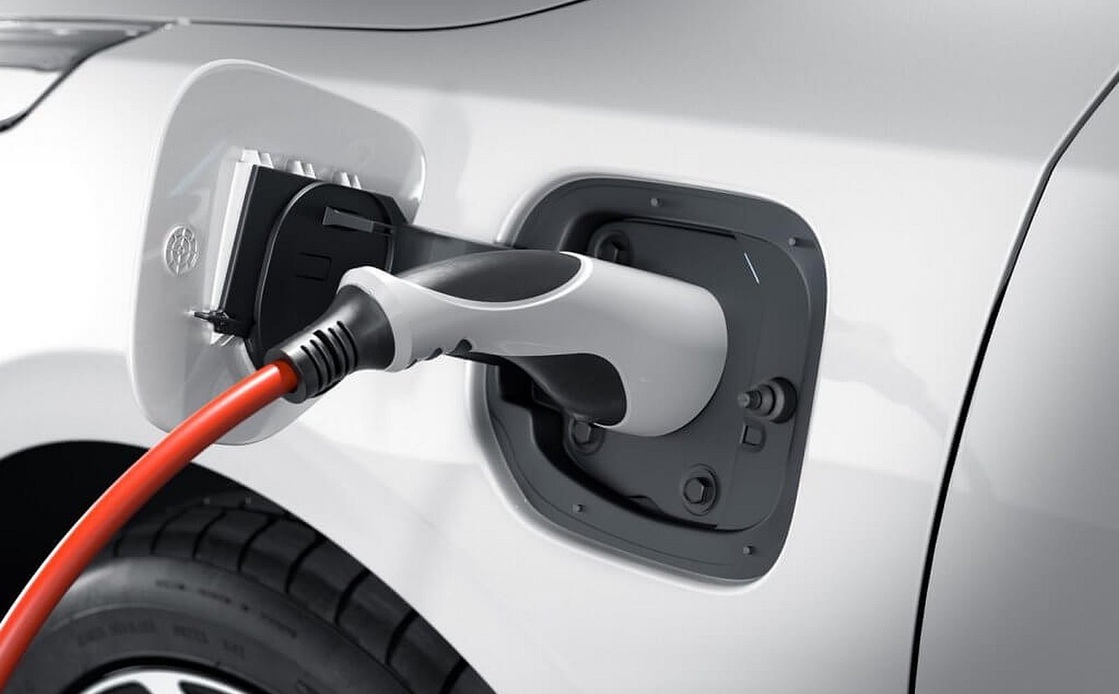 Wyższa akcyza uderzy w rynek hybryd