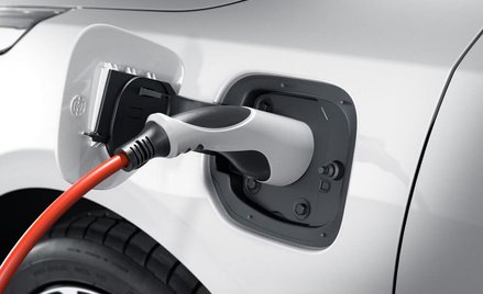 Unia Europejska zapowiada bardziej surowe testy emisji spalin dla hybryd plug-in
