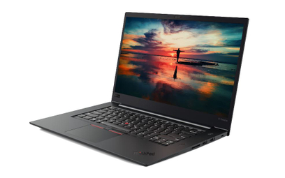 Lenovo ThinkPad X1 Extreme to idealny partner zarówno podczas pracy w biurze, jak i w trakcie biznes