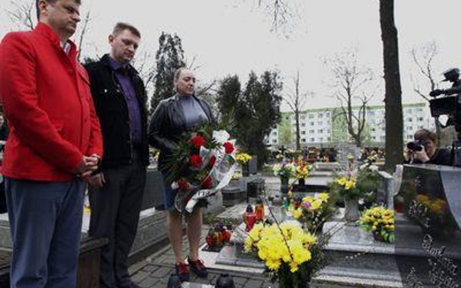 Lider Ruchu Palikota Janusz Palikot, rzecznik prasowy RP, poseł Andrzej Rozenek oraz przewodnicząca 