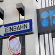 Porozumienie OPEC i reszty producentów. Mniej ropy przez 9 miesięcy