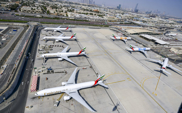Emirates dodają nowe kierunki. Kiedy do Warszawy?