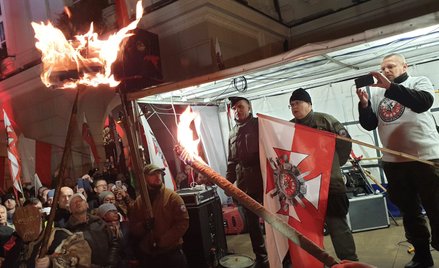 Spalony  w czwartek  „Statut  kaliski”  to przywilej  nadany   Żydom przez   Bolesława   Pobożnego