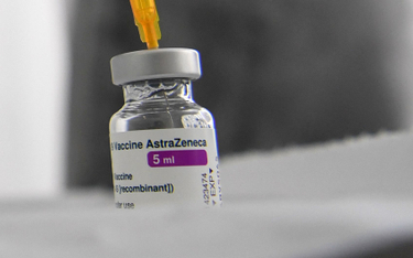 Lekarz z Norwegii: To szczepionka AstraZeneca wywołała zakrzepy krwi u trzech osób