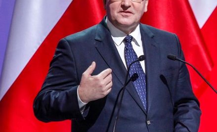 Bronisław Komorowski (na zdjęciu podczas posiedzenia Rady Krajowej PO w ostatni piątek) ostro odpowi