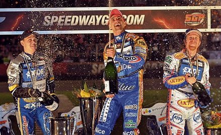 Na podium w Bydgoszczy – od lewej: Jarosław Hampel, Tomasz Gollob i Jason Crump