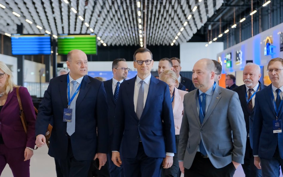 Lotnisko otwierał premier Mateusz Morawiecki
