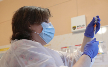 Optymistyczny plan zakłada, że do połowy roku szczepionkę dostanie ok. 6 mln Polaków