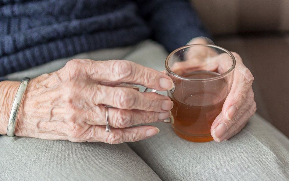 Wyższe kary dla nielegalnych placówek opiekuńczych dla seniorów