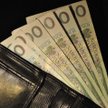 Rząd chce zwiększyć płacę minimalną o 200 zł