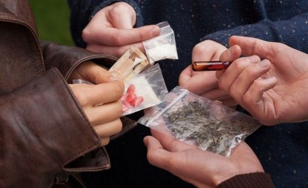 Dwanaście zarzutów prokuratorskich dla "króla dopalaczy"