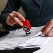 Urząd, który nie wyda w terminie wskazanym przez sąd decyzji zgodnie z wytycznymi wskazanymi w wyrok