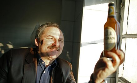 Marek Jakubiak rusza z produkcją okowity