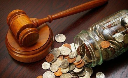 Bird & Bird broni Polskę przed roszczeniem o miliard euro