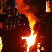 Zamieszki w Paryżu, gaszenie pożaru lasu w powiecie wołomińskim i policja z Massachusetts