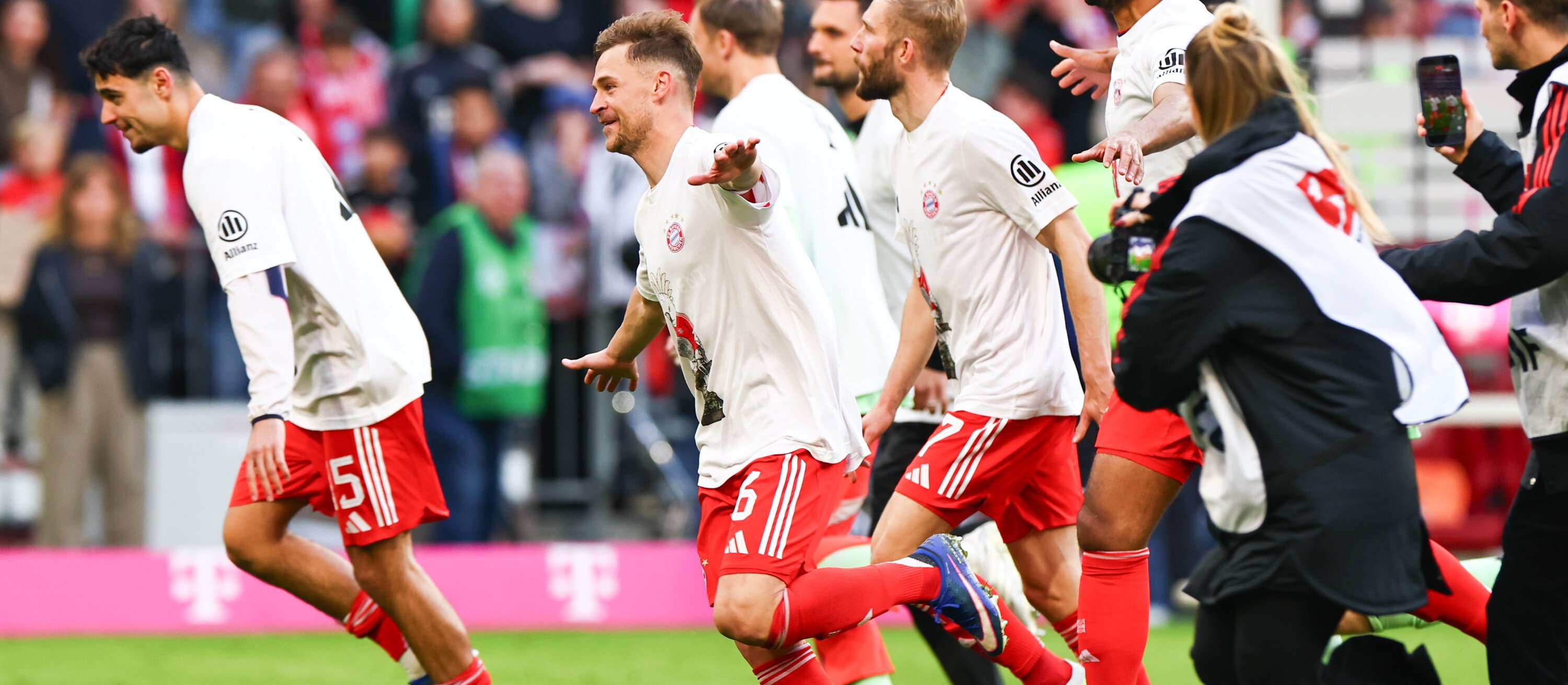 Bayern ma już mistrzostwo, ale celuje w potrójną koronę. W tej drużynie każdy czuje się ważny