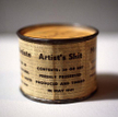 Piero Manzoni „Gówno artysty”, 1961 rok
