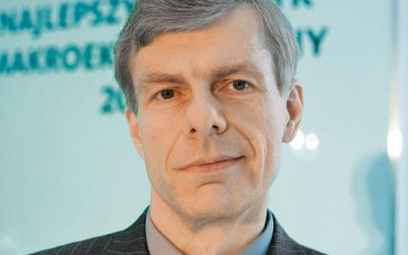 dr Wojciech Zatoń, starszy wykładowca Instytutu Finansów na Wydziale Ekonomiczno-Socjologicznym Uniw