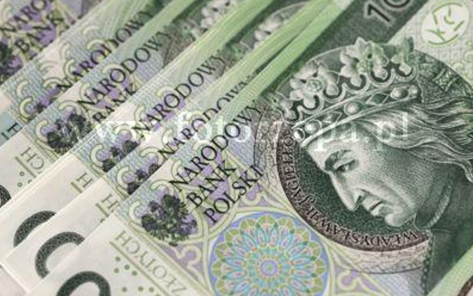 Rząd dosypuje pieniędzy słabym przedsiębiorstwom