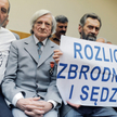 Proces sądowy w sprawie funkcjonariuszy SB Ciastonia i Sasina, Warszawa 27 sierpnia 2013 r. Na zdjęc