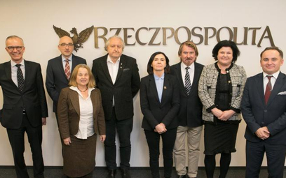 Na zdjęciu od lewej: Mariusz Korpalski, Marcin Łochowski, Małgorzata Niezgódka-Medek, Andrzej Rzepli