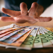 Wyłudzili ponad 3,5 mln złotych - prokuratura skierowała do sądu akt oskarżenia