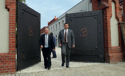 Lech Kaczyński i Jan Ołdakowski tuż przed otwarciem Muzeum Powstania Warszawskiego, 1 sierpnia 2004