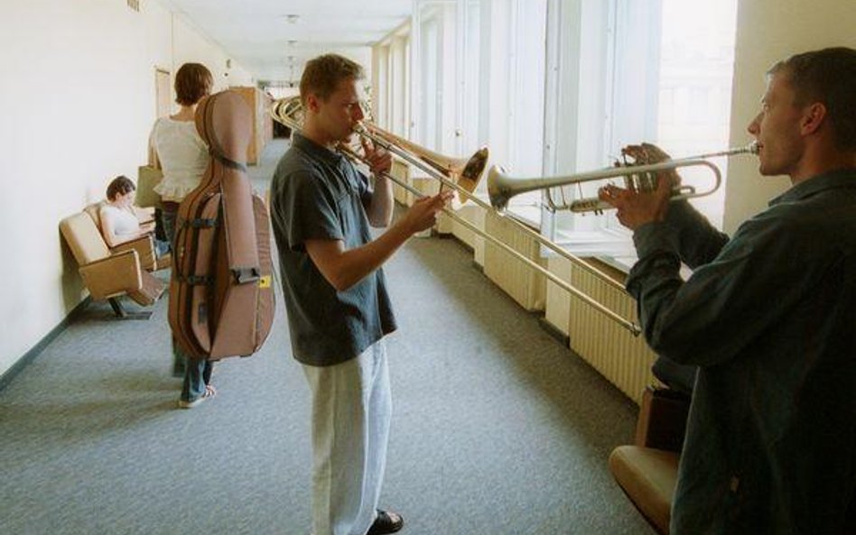 Gmina może kupić tylko instrumenty