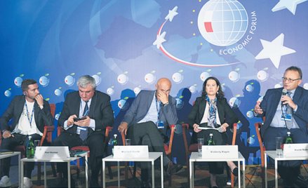 Najgorszy dla Ukrainy byłby długi konflikt bez wyjścia – podkreślali dyskutanci.