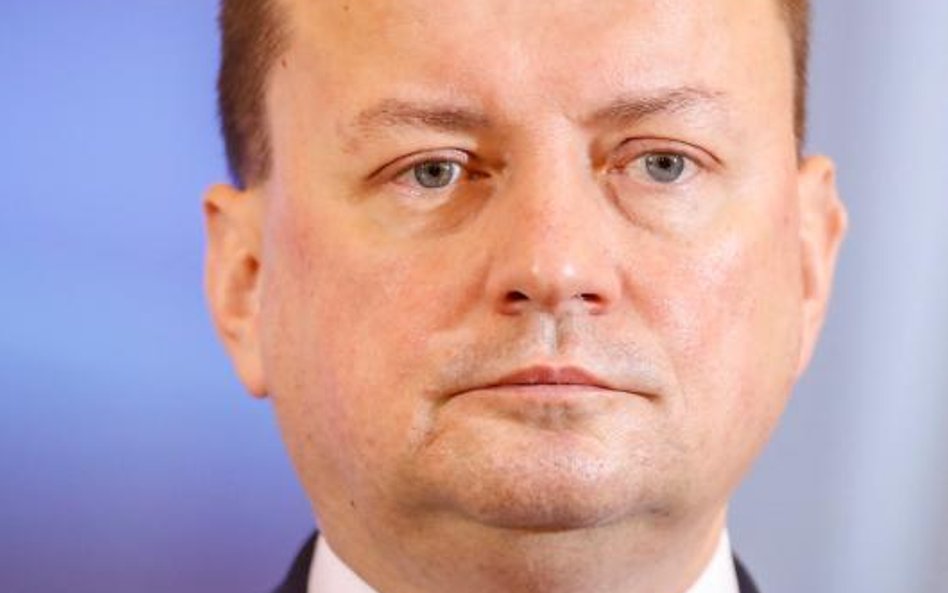 Mariusz Błaszczak, minister spraw wew. 26,6 (+4); 53,3 (+4,3)