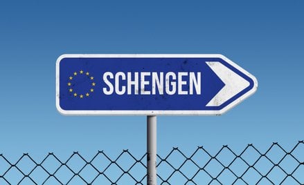 Włochy zawieszają umowę z Schengen z Hiszpanią. Meloni: to nadzwyczajny środek