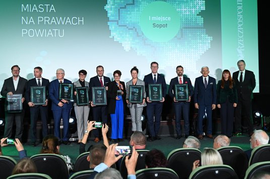 Wysoka pozycja w rankingu to efekt pracy zespołowej – podkreślali laureaci Rankingu Samorządów. Na z