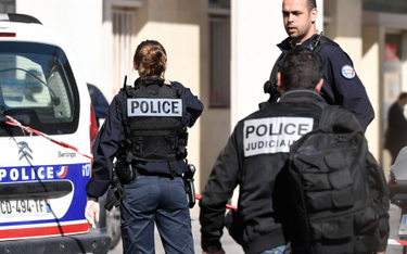 Francja: Samochód wjechał w pizzerię. Są ofiary, jedna śmiertelna